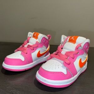 Nike Jordan 1 Mid size 4c